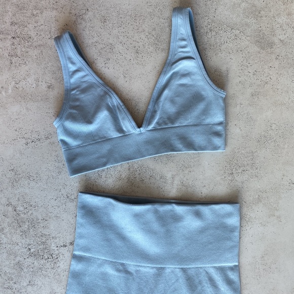 WeWoreWhat Seamless Activewear Set Size XS - Picture 3 of 8